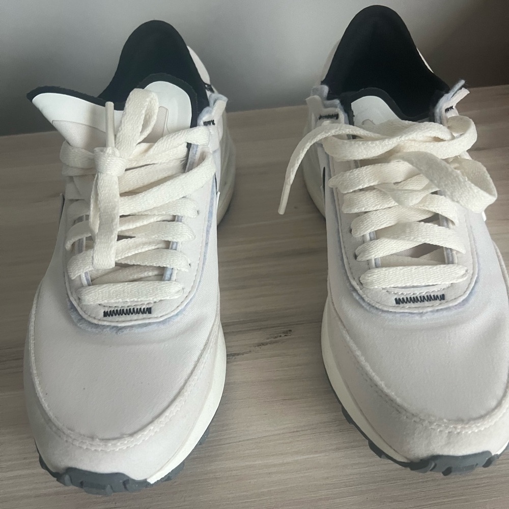 Gradeschool Nike Waffle One